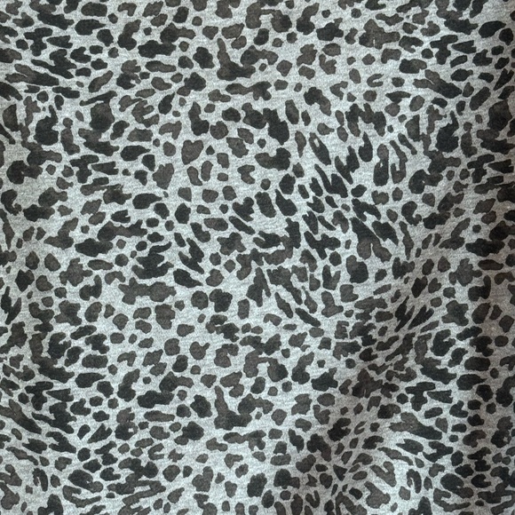 Old Navy Leopard Print Sweater - Picture 4 of 9